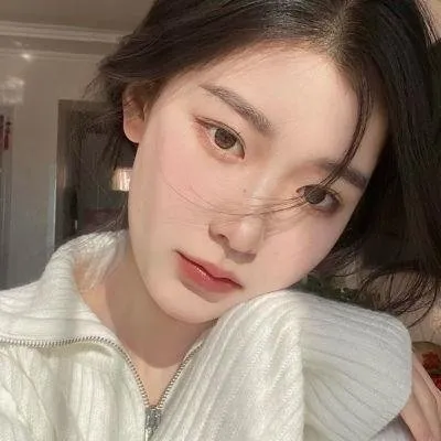 经典古装剧情片《王的男人》李准基绝美登场：民间戏子卷入残酷宫廷内斗，悲情落幕