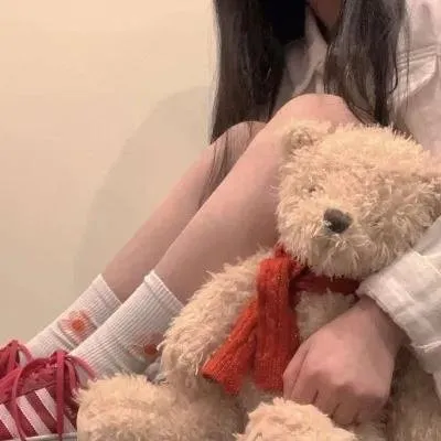 网络时代的虚拟偶像《雀斑公主》高清蓝光：社恐少女在元宇宙化身绝美歌姬，绝美视听盛宴